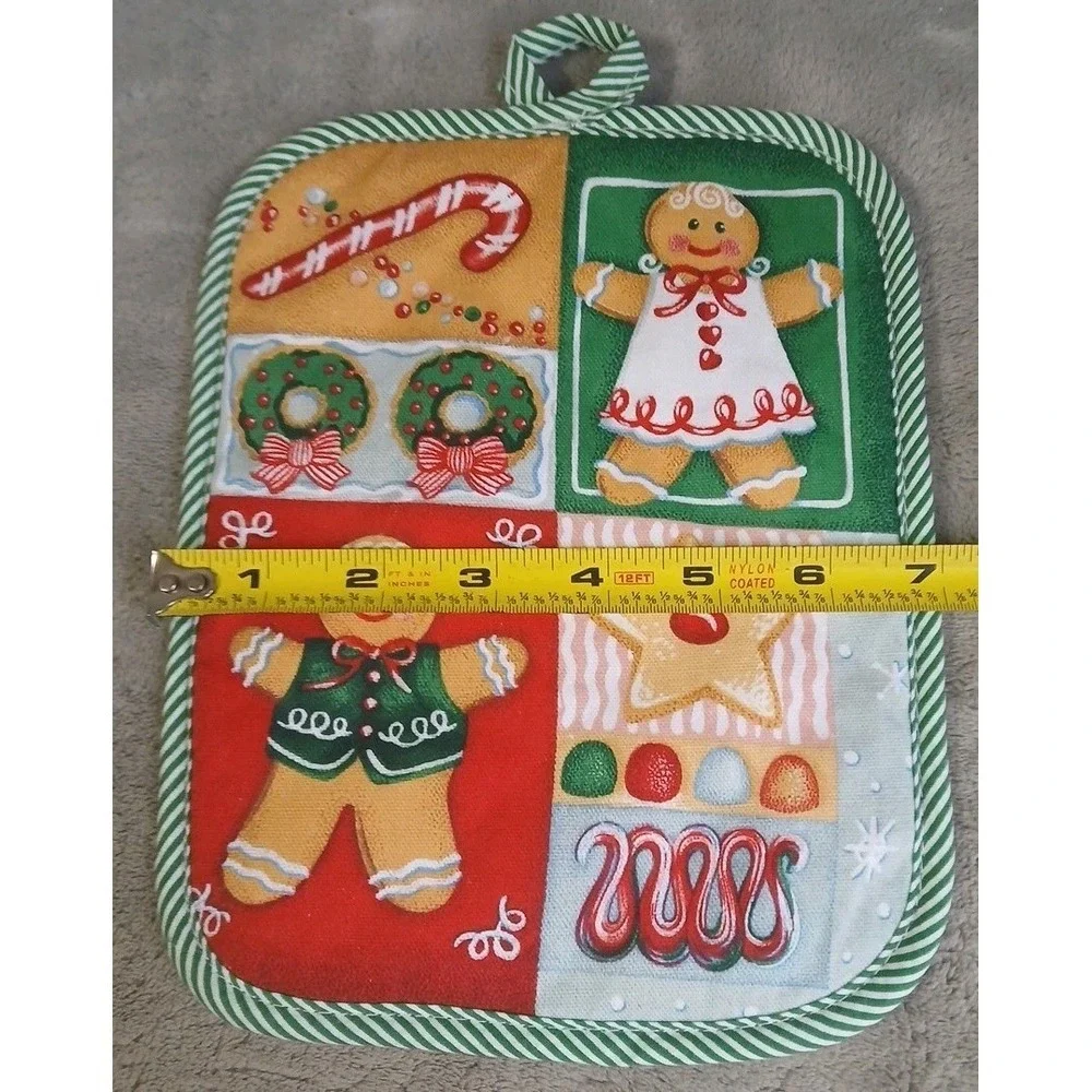 Christmas Gingerbread‎ Kitchen Dish Towels Hots Pads Candy Cane Cookies Recipe